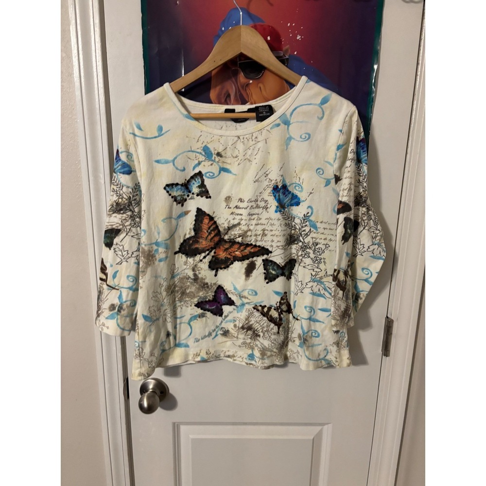 TAKE TWO Clothing Butterfly Script 3/4 Sleeve Top Women's Cream. y2k